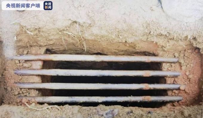 成都一法院依法审结一起盗掘古墓葬案件 主犯获刑11年(图2) 成都一法院依法审结一起盗掘古墓葬案件 主犯获刑11年(图2)