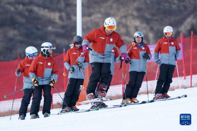 同心筑梦向未来——写在北京冬奥会开幕倒计时100天之际(图14)