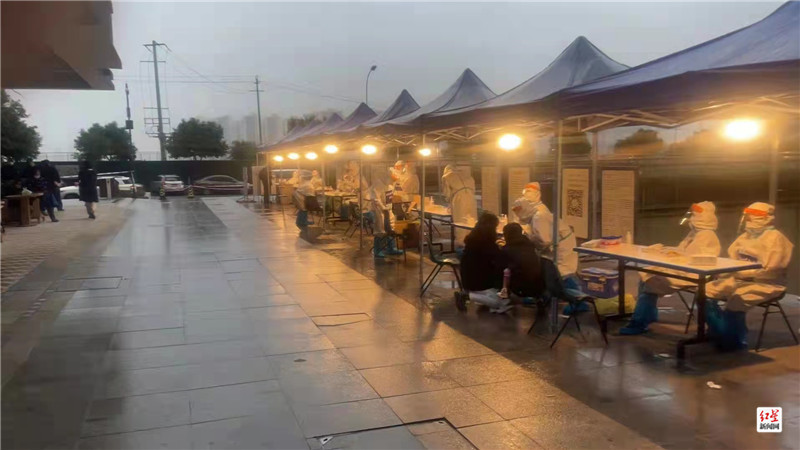 第一轮核酸检测现场