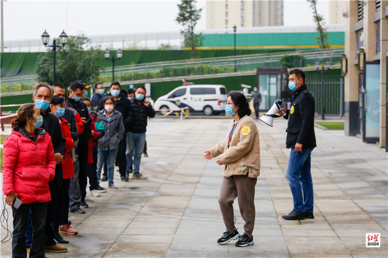 第一轮核酸检测现场[2]