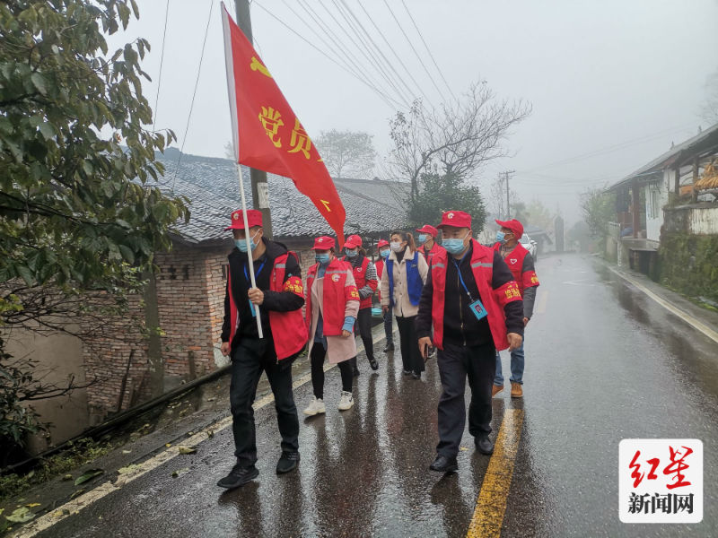邛崃市疫情防控党员志愿者在行动