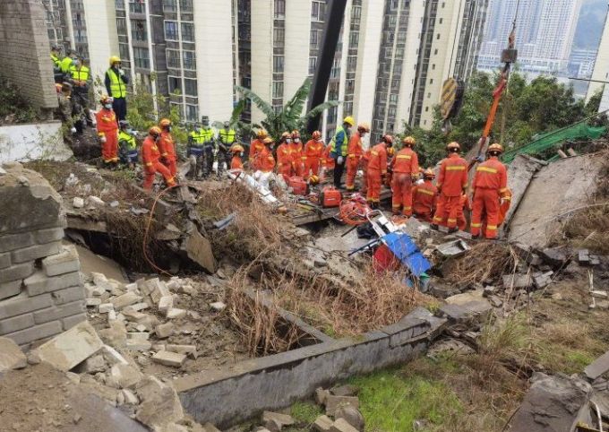 持续更新丨重庆武隆发生一起疑似食堂爆炸事故 已救出9人
