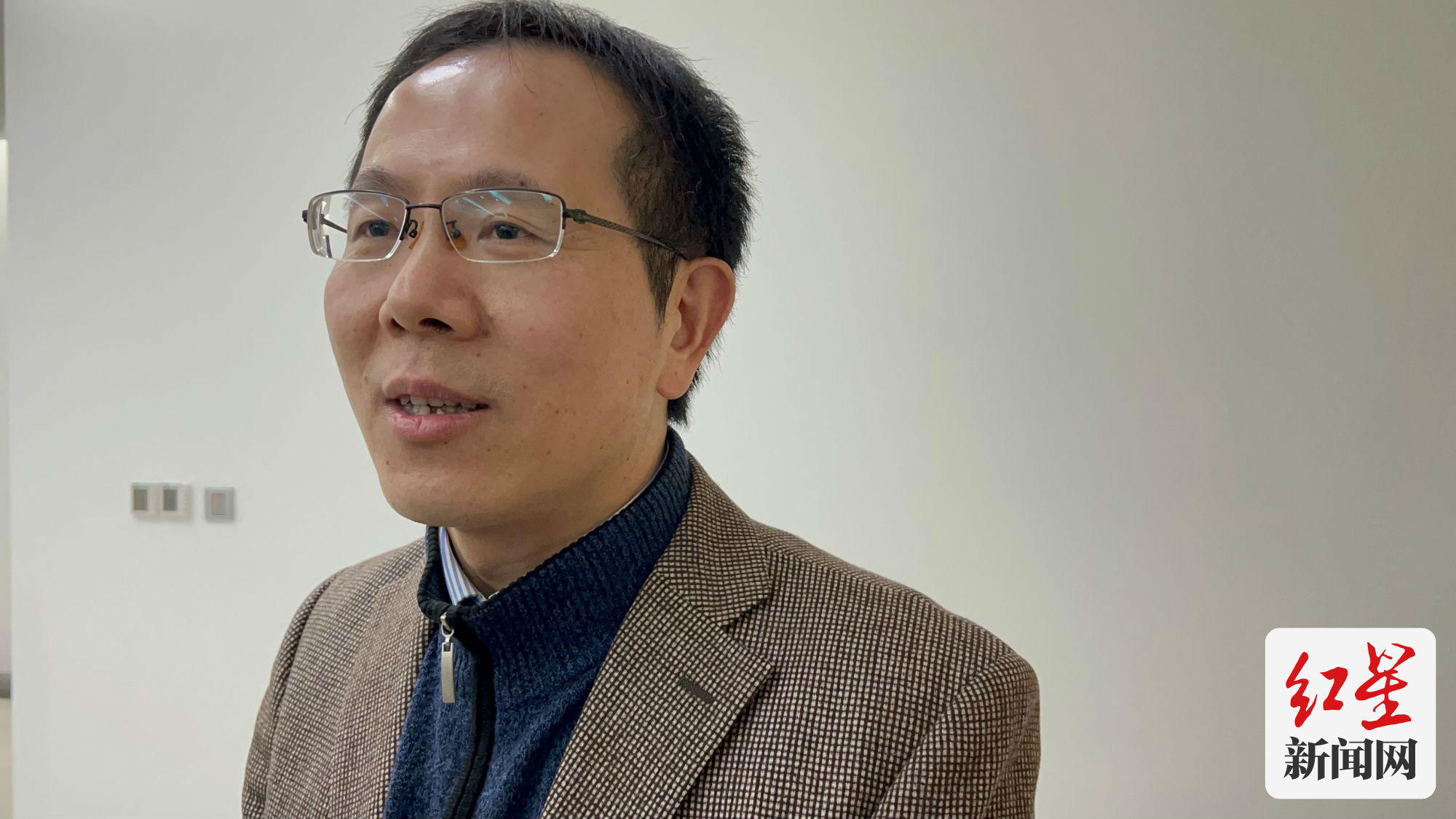 电子科技大学党委常委、副校长胡俊