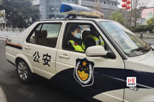 韩璐_副本