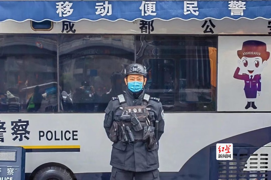 白岩_副本