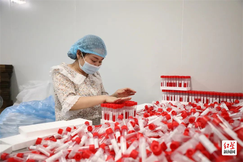 新津事丰医疗器械有限公司生产采样管