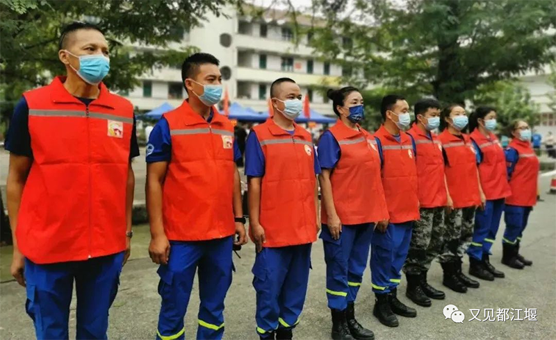 图据都江堰退役军人1