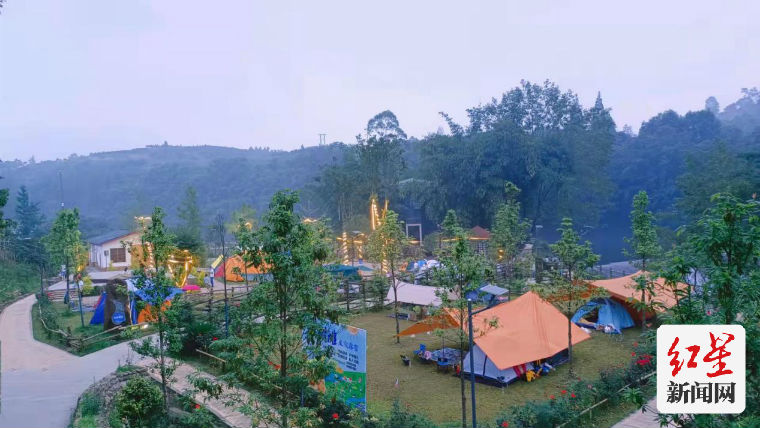 朝阳镇仙阁村