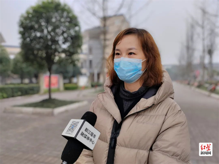 学校语文老师陈建梅