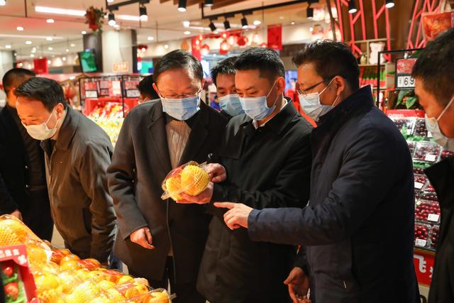 蒲江县相关领导现场考察