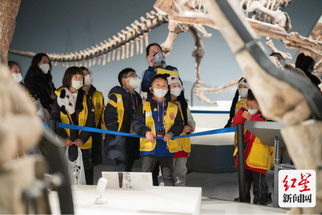 看熊猫、观恐龙，“童心筑梦 研旅成华”亲子研旅公益活动顺利开展1631