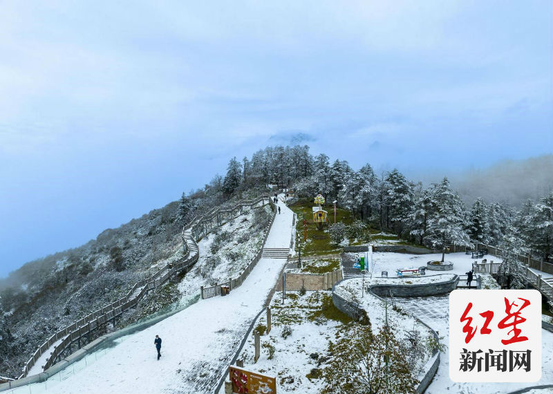西岭雪山