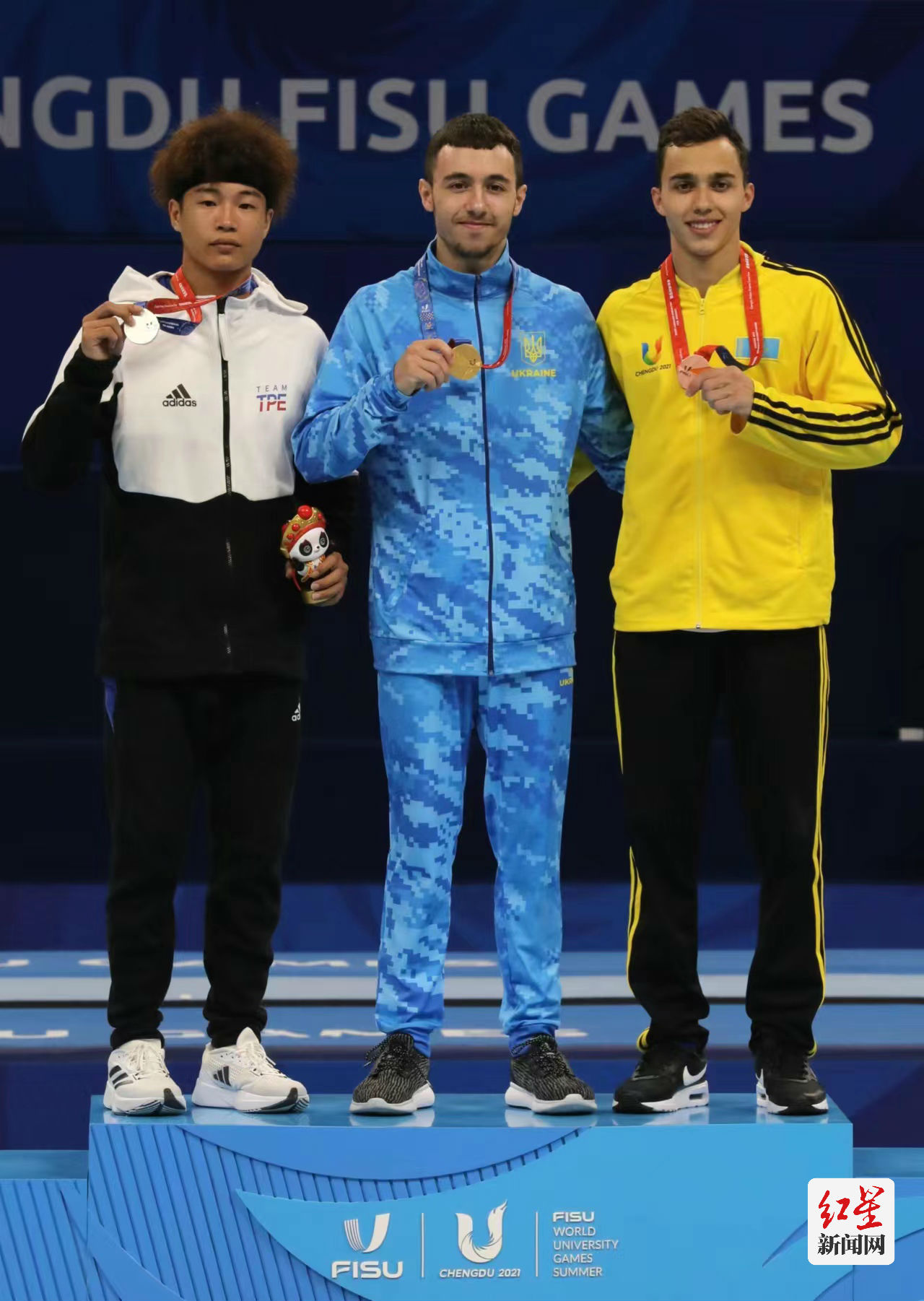 ▲大运会体操男子跳马决赛，最终乌克兰选手获得冠军。摄影：邹森