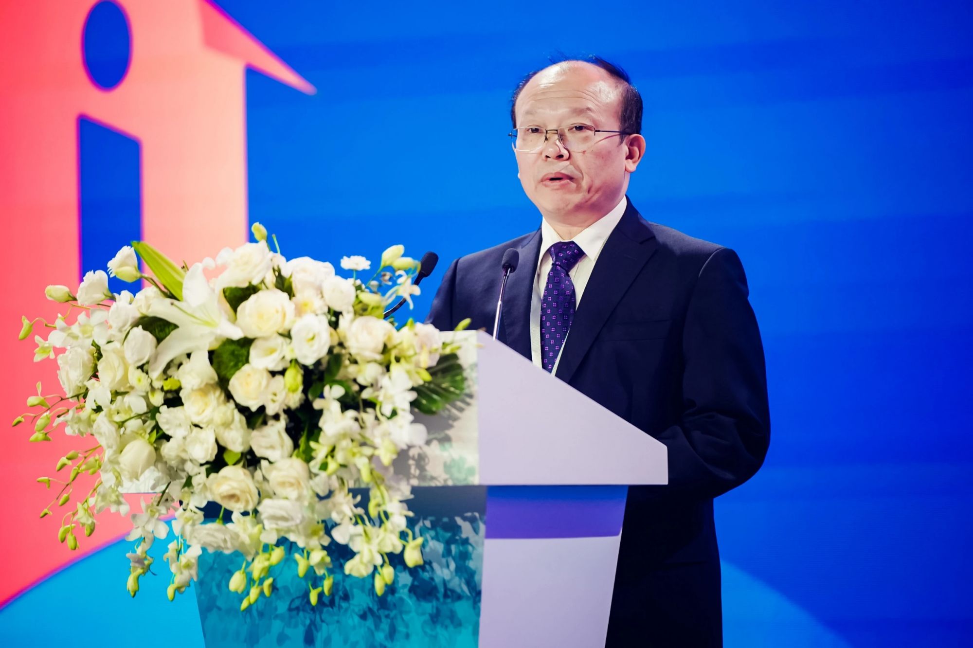 何建新