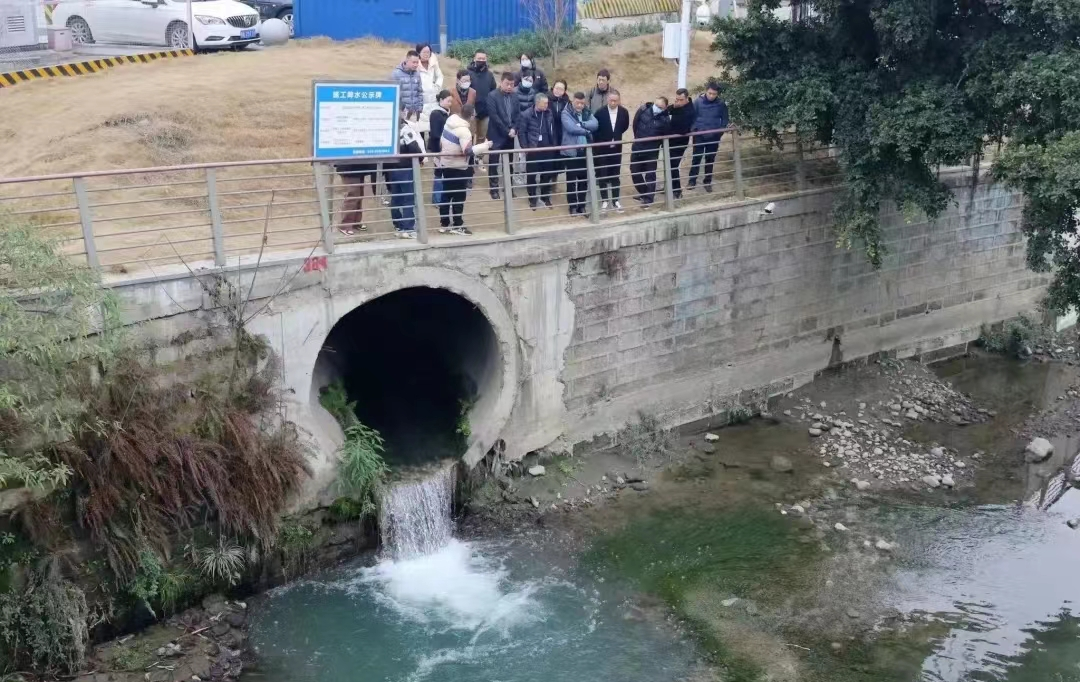 武侯区多部门联动处置涉水问题