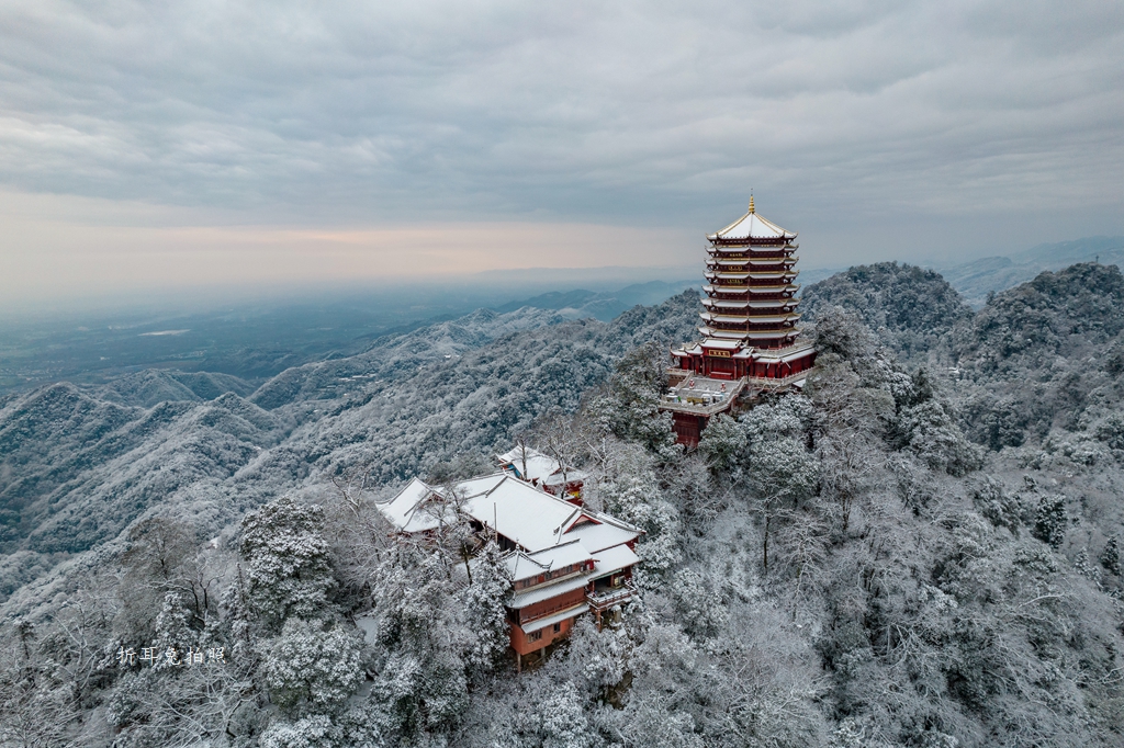 图片：周新联