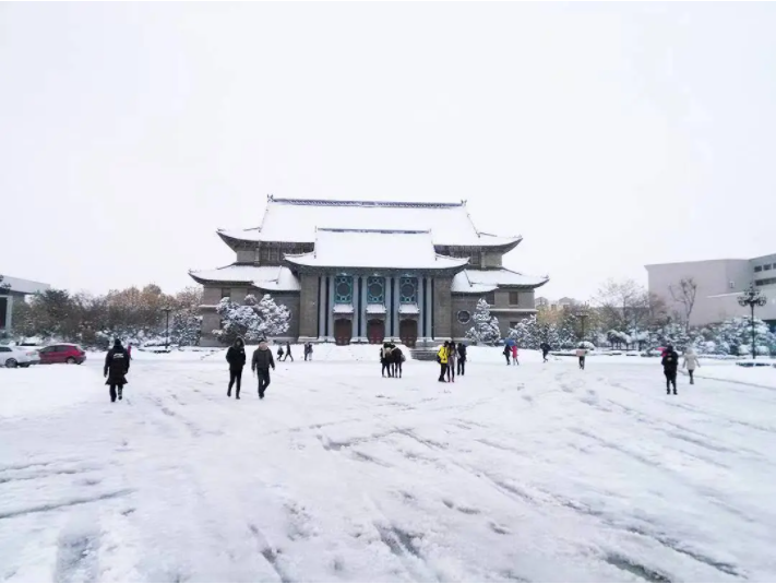大学4
