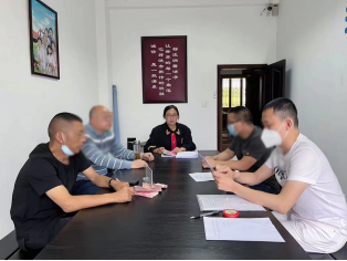 石象湖法庭组织调解一起民宿租赁合同纠纷并随案执行