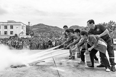 东谈主东谈主讲安全 个个会济急——各地各部门凡俗开展防灾减灾科普宣道步履