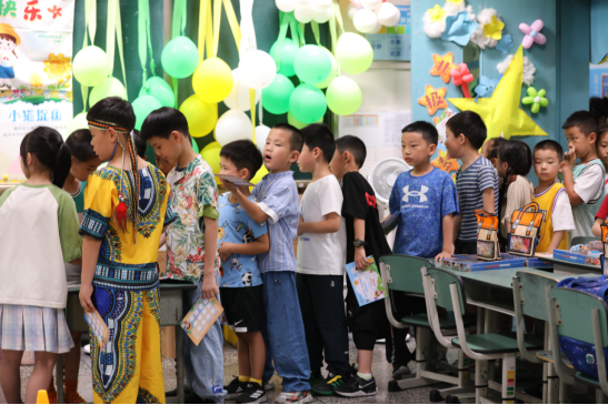 全国第八届中小学生艺术展演活动暨四川省第十一届小学生艺术展演活动（四川省成都市盐道街小学现场展演）在成都市盐道街小学隆重举行(2)617