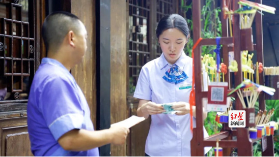 政银企联结，助力锦里商圈国外化办事水平进步——浆洗街街说念组织开展支付便利化宣传举止702