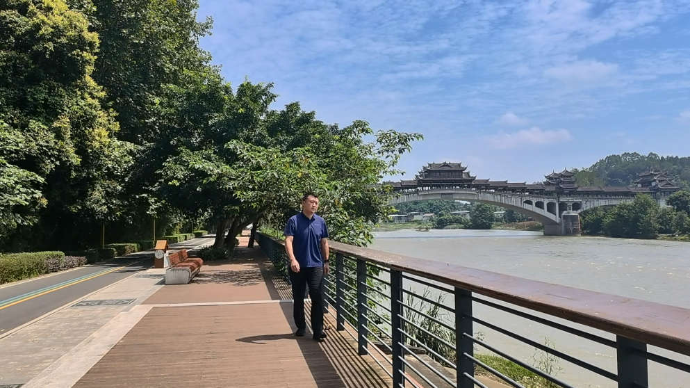 双流区黄龙溪镇镇级河长张圆：以水为媒，借水行舟