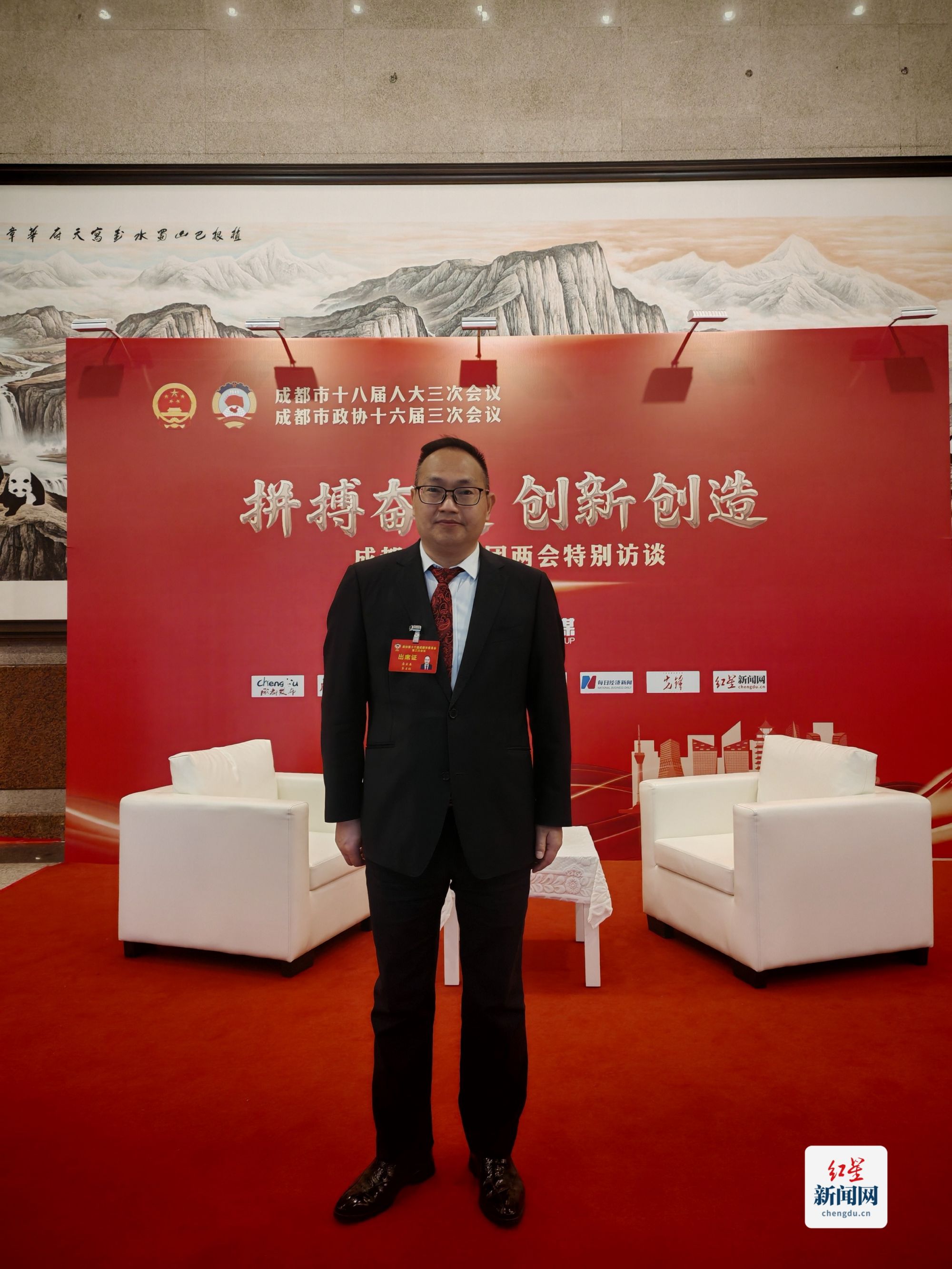 龚显春