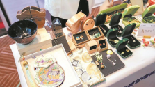 推动“蓉品出海” 40余种巾帼产品亮相大阪世博会
