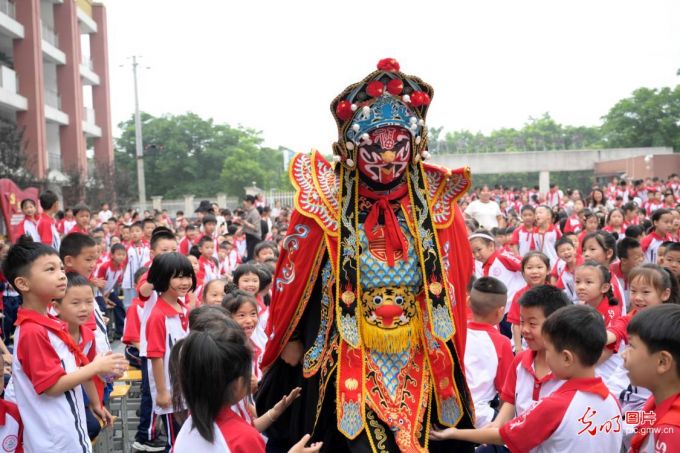 【文化和自然遗产日】非遗薪火代代传 匠心接力续华章