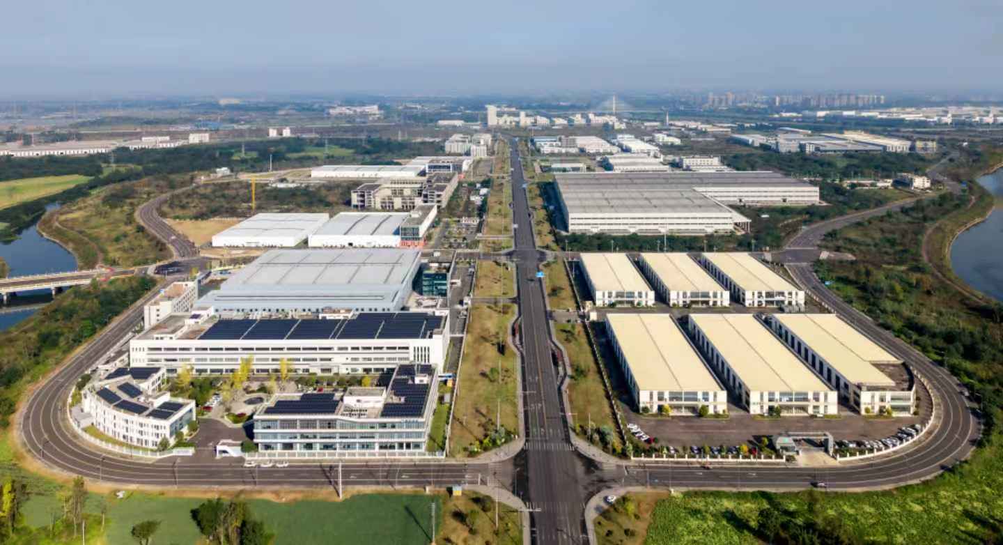 mmexport1751880995106
