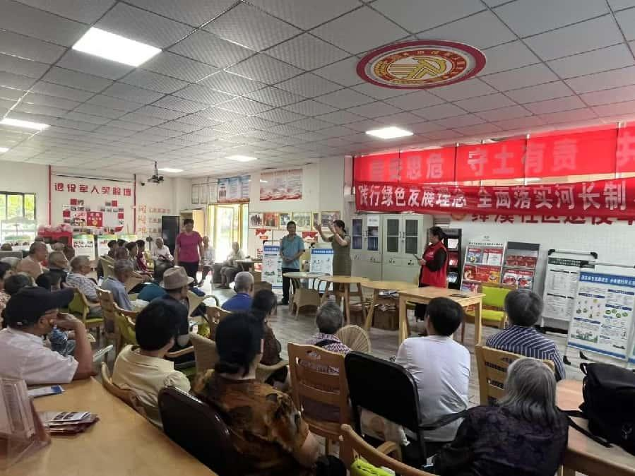 ▲活动现场（图源：东部新区河长办）13