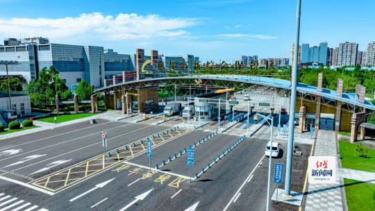 2025-7-29 2673.2亿元 成都高新综保区继续领跑全国第一392