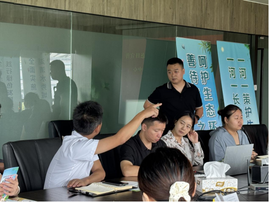 ▲东部新区河长制进企业活动现场（图源：东部新区河长办）1