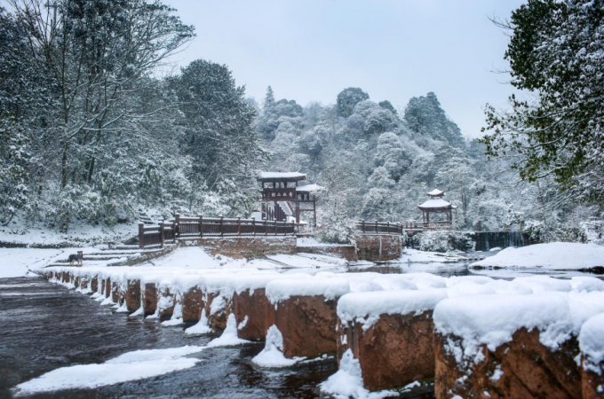 持续低温成都一大波雪景美图在路上